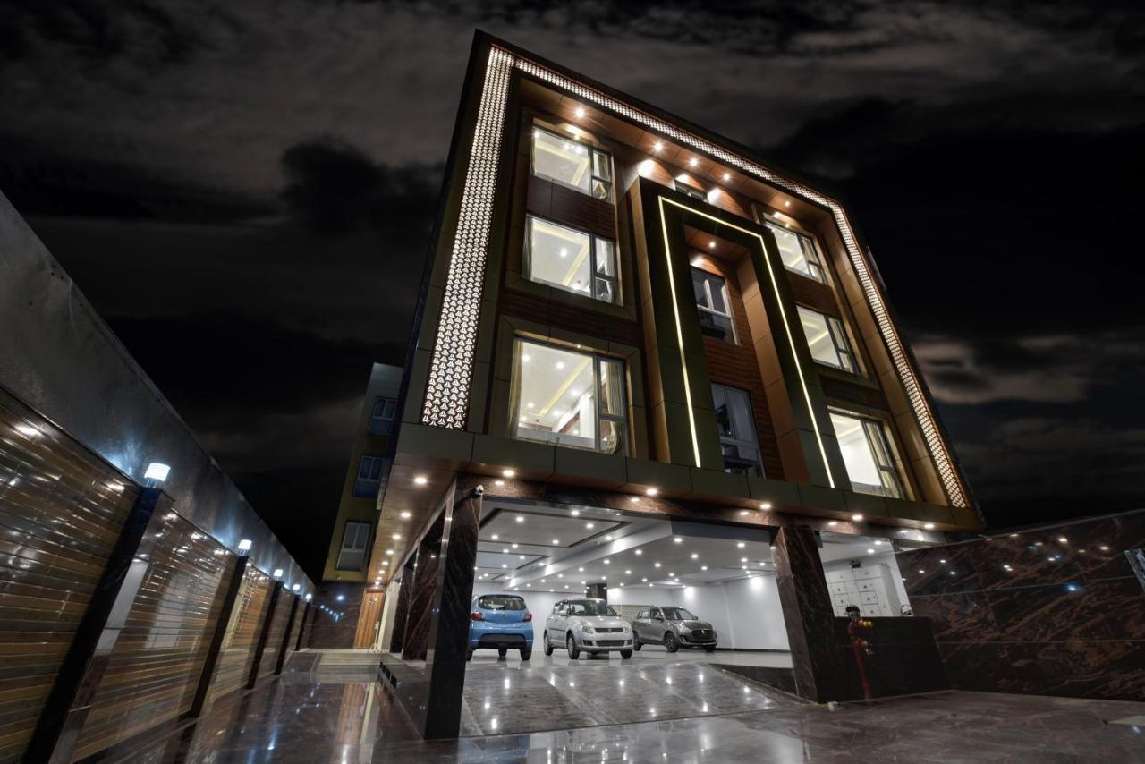 Hotel Golden Tree Noida Zewnętrze zdjęcie