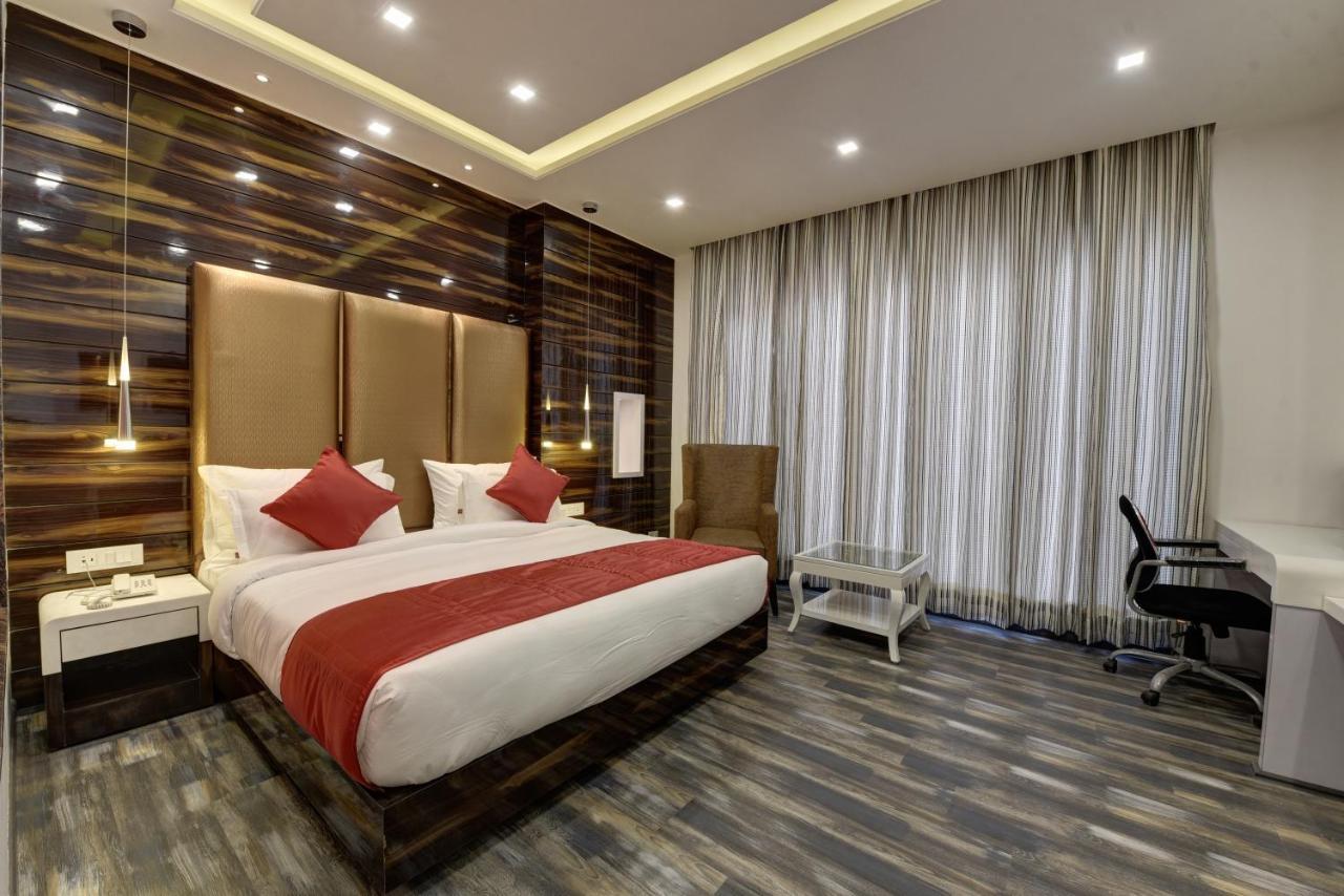 Hotel Golden Tree Noida Zewnętrze zdjęcie