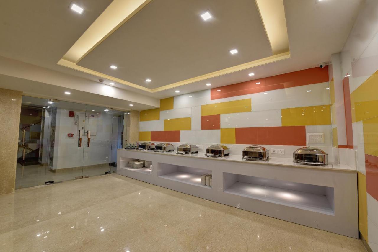 Hotel Golden Tree Noida Zewnętrze zdjęcie