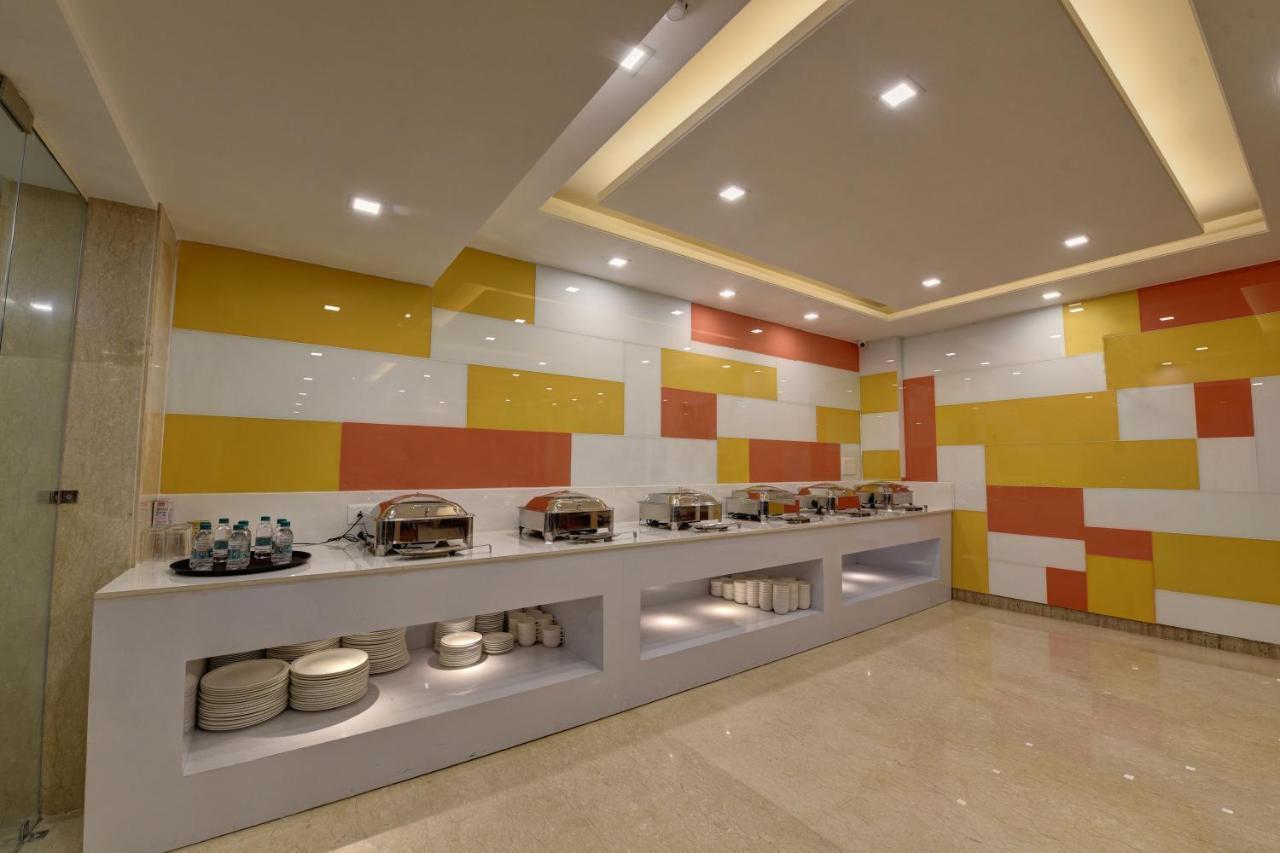 Hotel Golden Tree Noida Zewnętrze zdjęcie