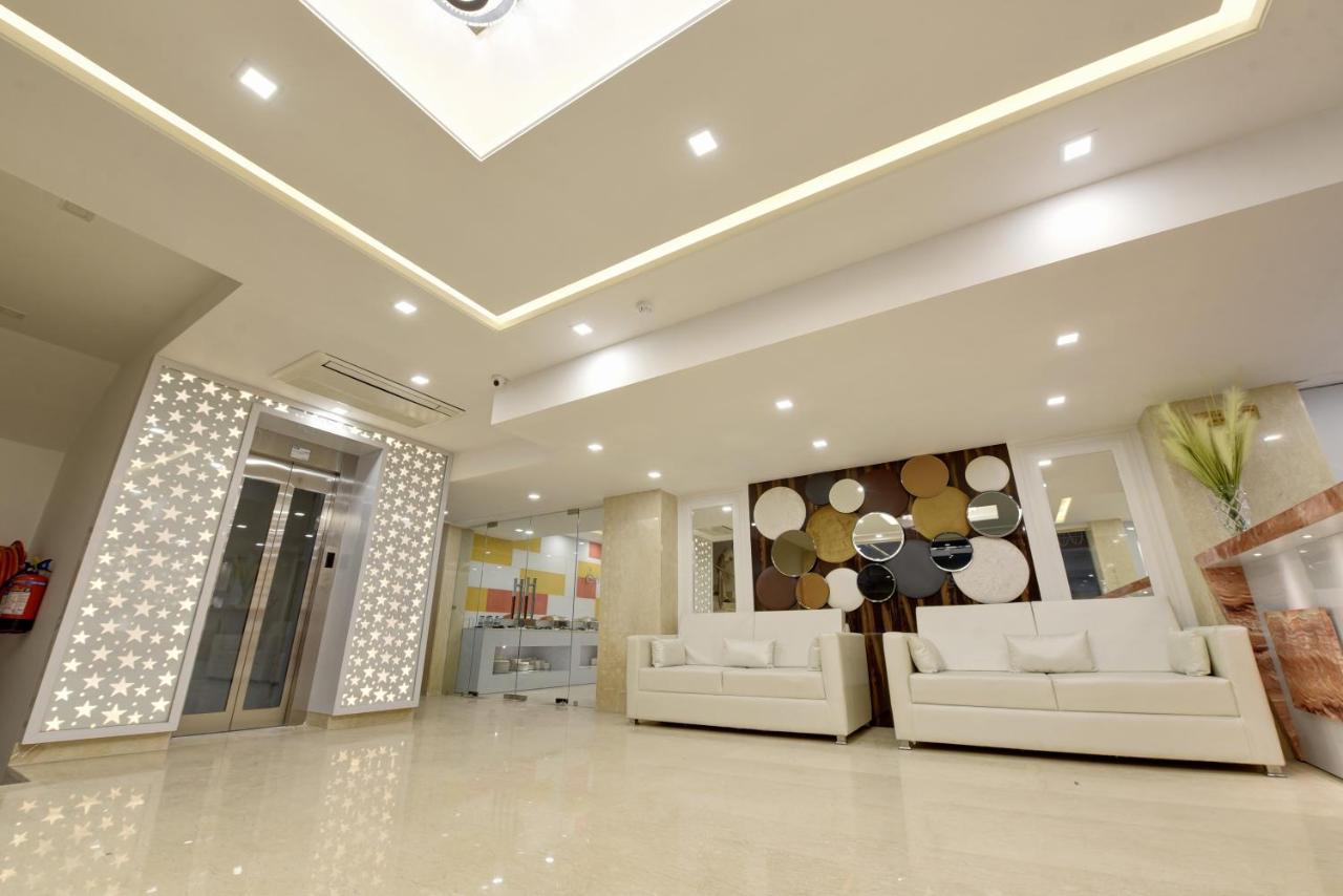 Hotel Golden Tree Noida Zewnętrze zdjęcie