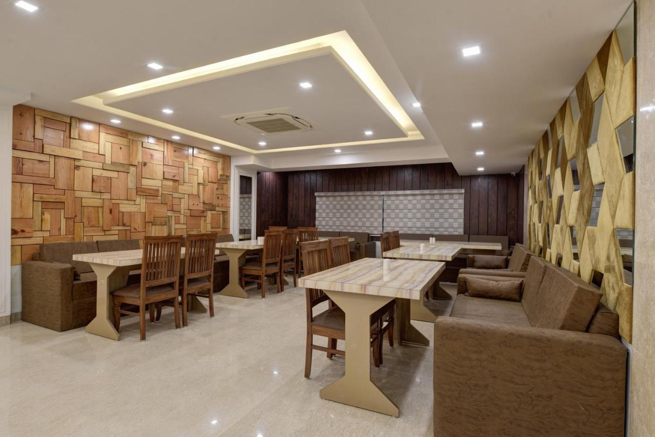 Hotel Golden Tree Noida Zewnętrze zdjęcie